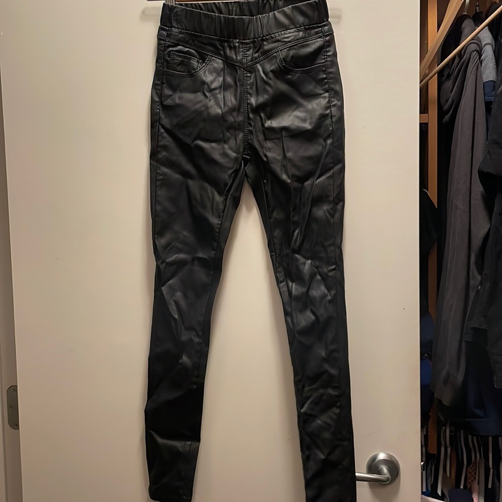 Faux leather leggings